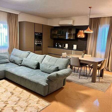 Villa Chaplin Tiranë Eksteriør bilde