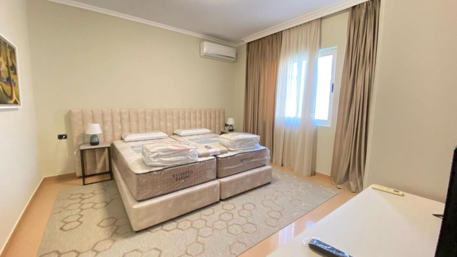 Villa Chaplin Tiranë Eksteriør bilde